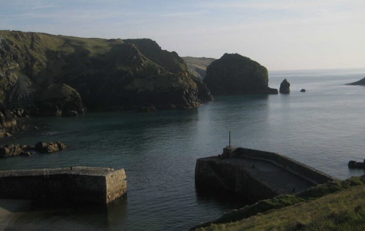 Porth Mellin harbour