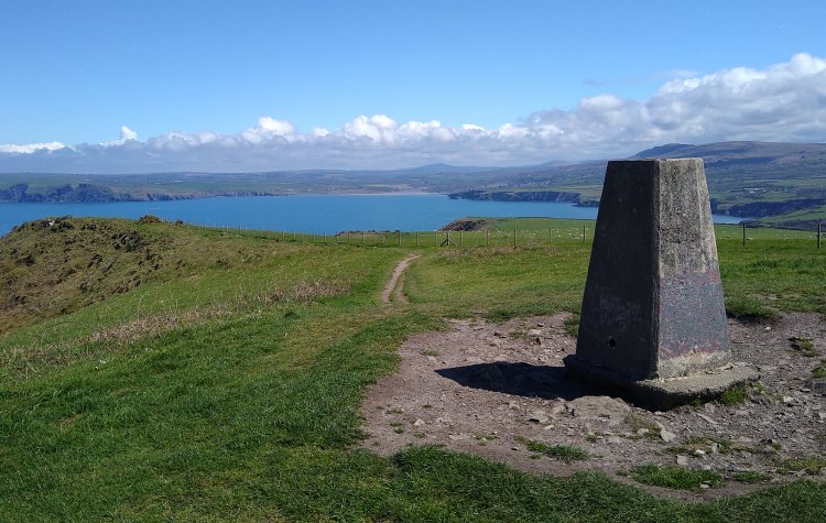 Dinas - Trig point at Ynys Dinas Trig point at Ynys Dinas