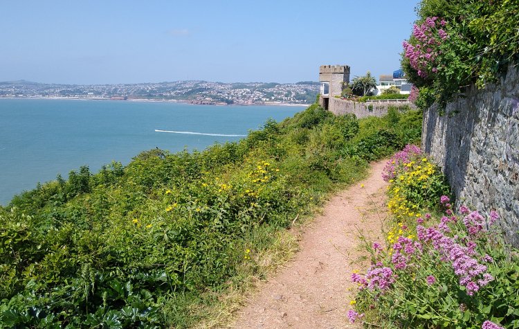 Torquay to Watcombe - Southwestern Coast Path Southwestern Coast Path from Torquay