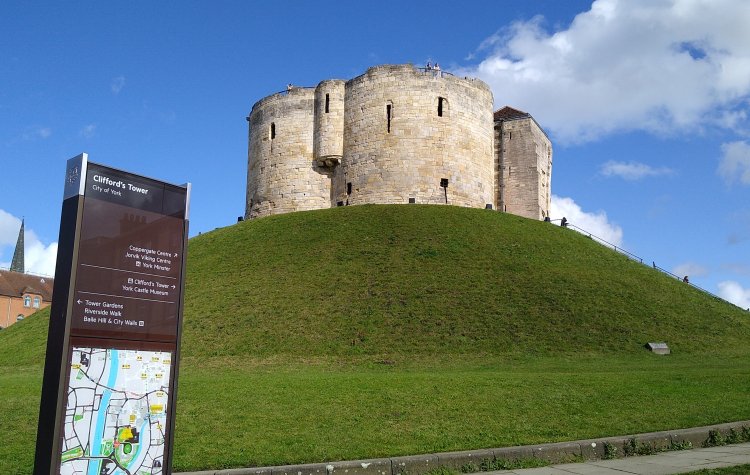 York - Clifford's Tower Clifford's Tower