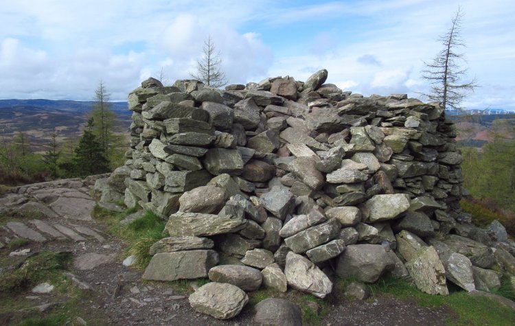 Birnam - King's seat King's seat
