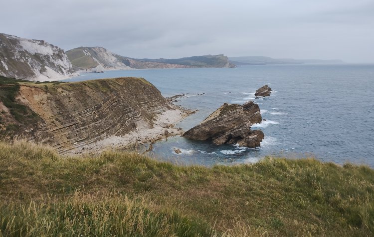 Kingston to Lulworth Cove - Mupe Rocks Mupe Rocks