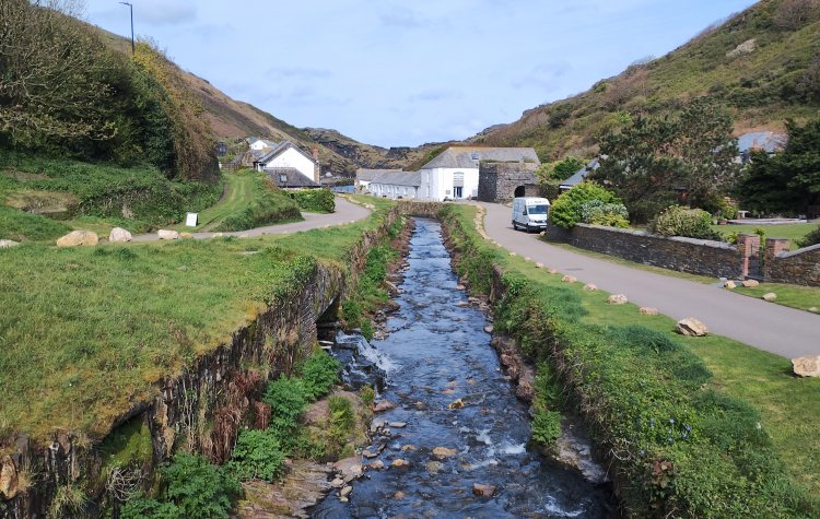 Boscastle to Tintagel - River Valency into Boscastle Harbour River Valency into Boscastle Harbour
