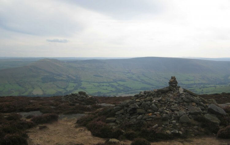 Cairn on the edge of Edale Moor